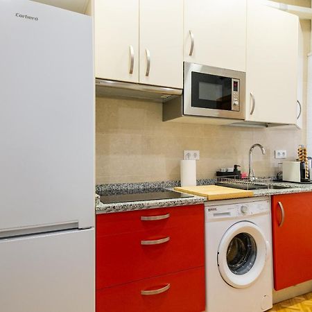 Centrico Apartamento Con 3 Banos En Puerta Del Sol Y Atocha Madrid Exterior photo